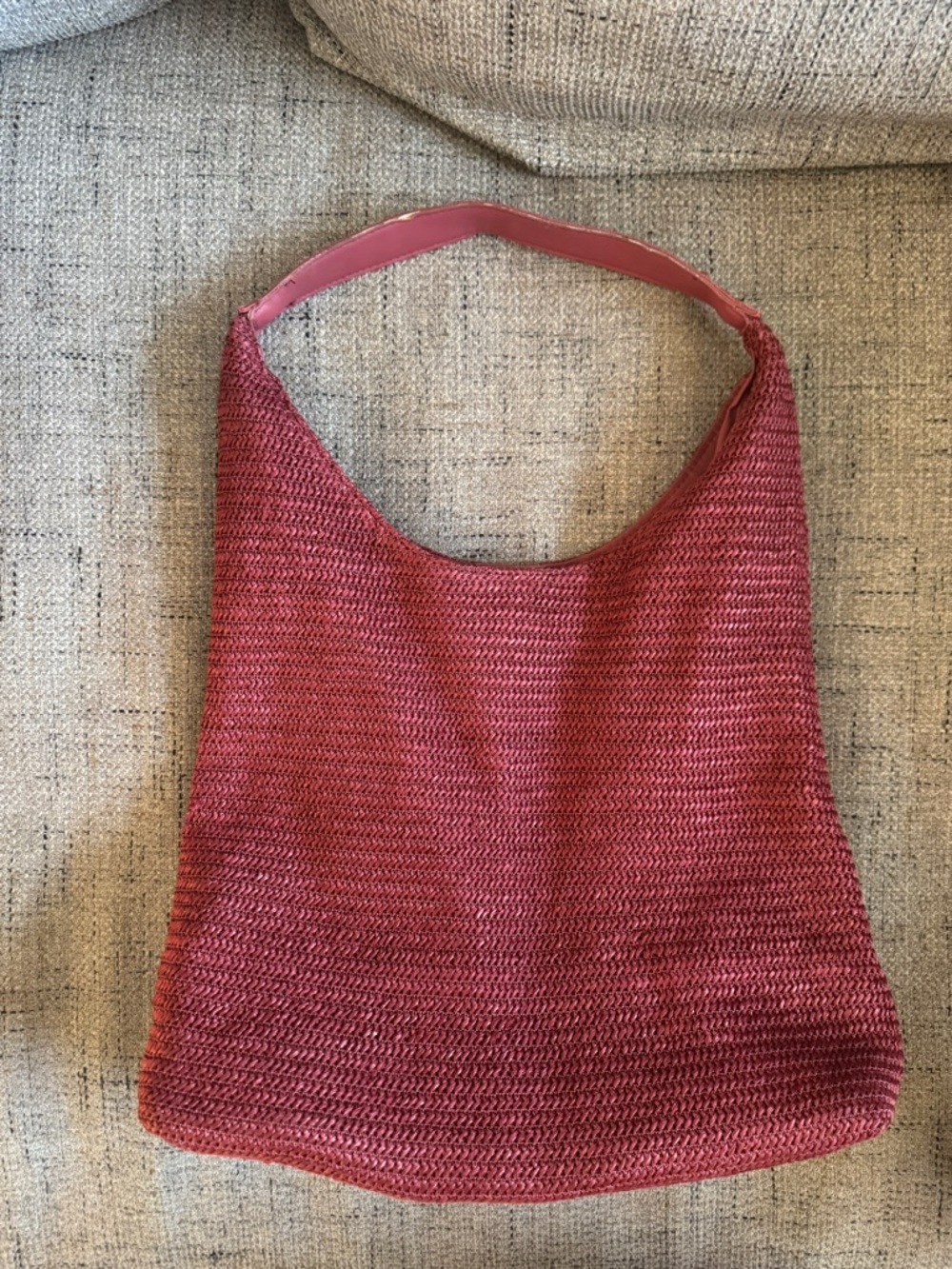 Primark Woven Straw Hobo Bag in Rose Pink